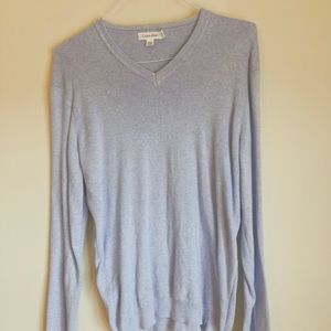 like new. Super soft Calvin Klein lavender sweater